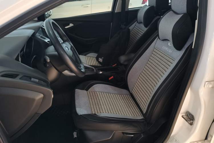 Used Ford Focus 2015 Hatchback 1.6L Automatic Comfort Model