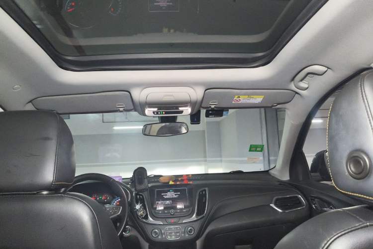 Used Chevrolet Equinox 2018 535T Automatic YuJie Edition Headliner