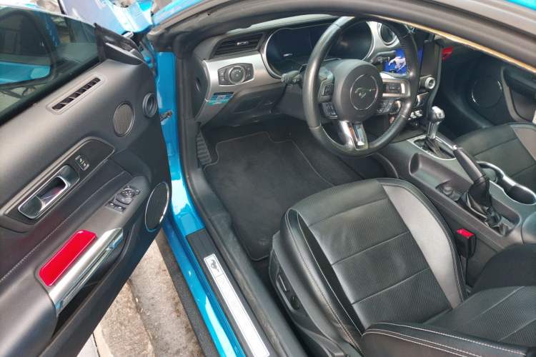 Used Ford Mustang 2019 2.3L EcoBoost Performance Enhanced Edition Driver Seat