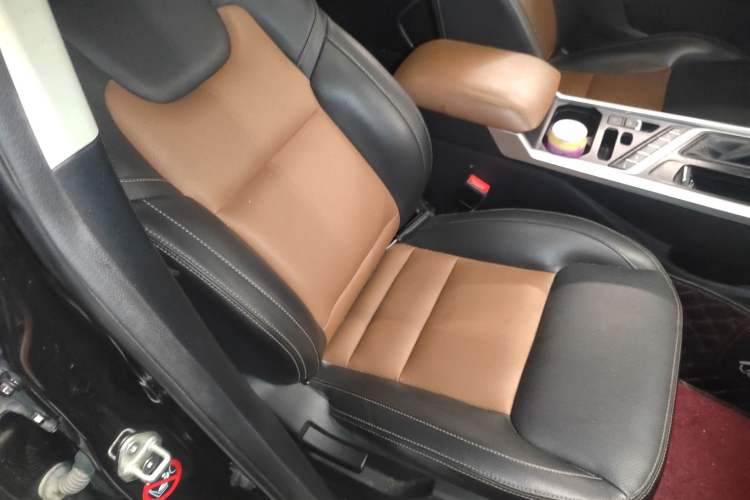 Used Geely Auto Vision X6 2019 1.4T CVT 4G Connected Luxury Version China VI Standard