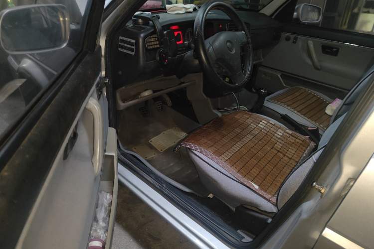 Used Volkswagen Jetta 2010 1.6L Partner