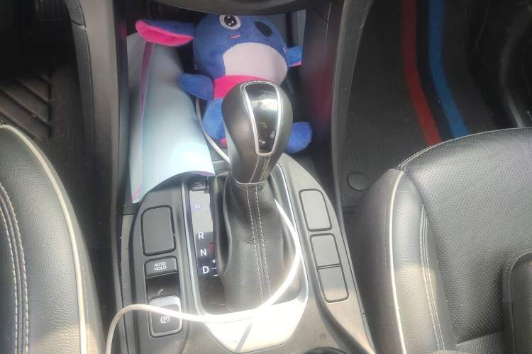 Used Hyundai Santa Fe 2017 2.0T Automatic Two-Wheel Drive Smart Version 7 Seats
