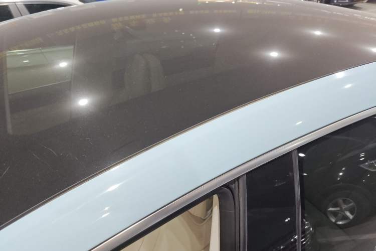 Used Hima Luxeed R7 2025 Range-Extended Version 251 km Max Roof