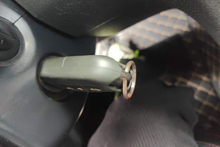 Used Volkswagen Bora 2015 Value Edition 1.6L Manual Fashionable Style
