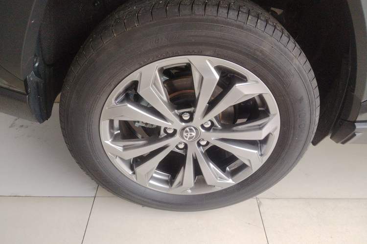 Used Toyota RAV4 2023 Dual-Motor 2.5L E-CVT Two-Wheel Drive Elite Edition