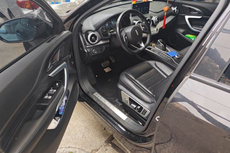 Used Wey VV7 2019 Upgraded Model 2.0T Flagship Version China VI