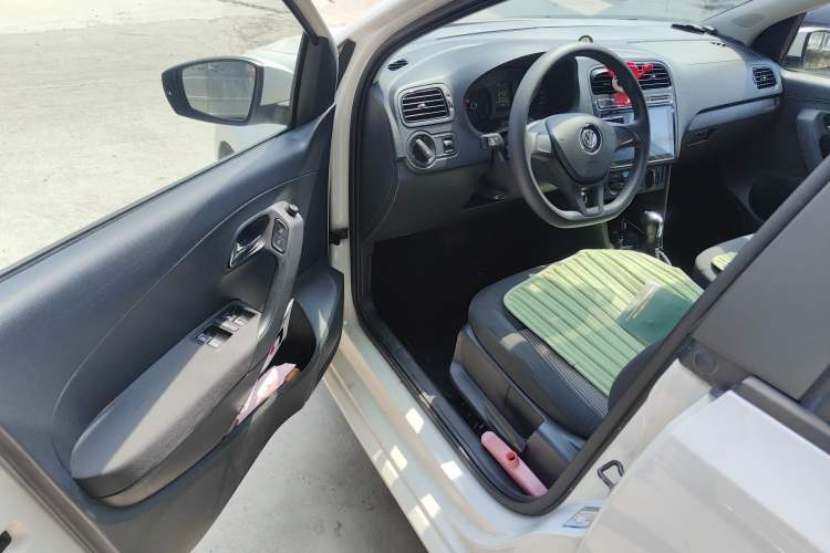 Used Volkswagen Polo 2016 1.4L Automatic Trendy Model
