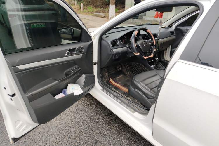 Used Volkswagen Gran Lavida 2017 1.6L Automatic Comfort Edition