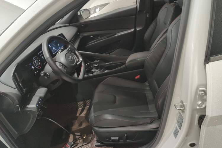 Used Hyundai Elantra 2022 240TGDi DCT LUX Prestige Edition Left Front Seat