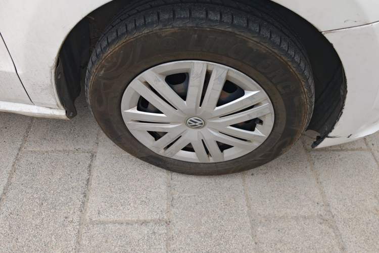 Used Volkswagen Polo 2016 1.4L Manual Fashion Model