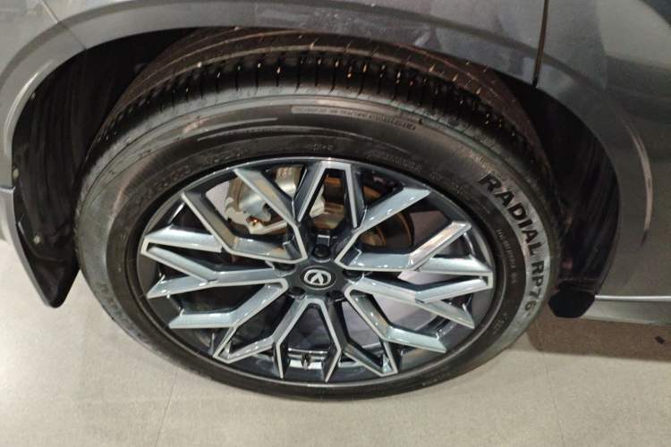 Used Changan UNI-Z 2025 1.5T Luxury Version