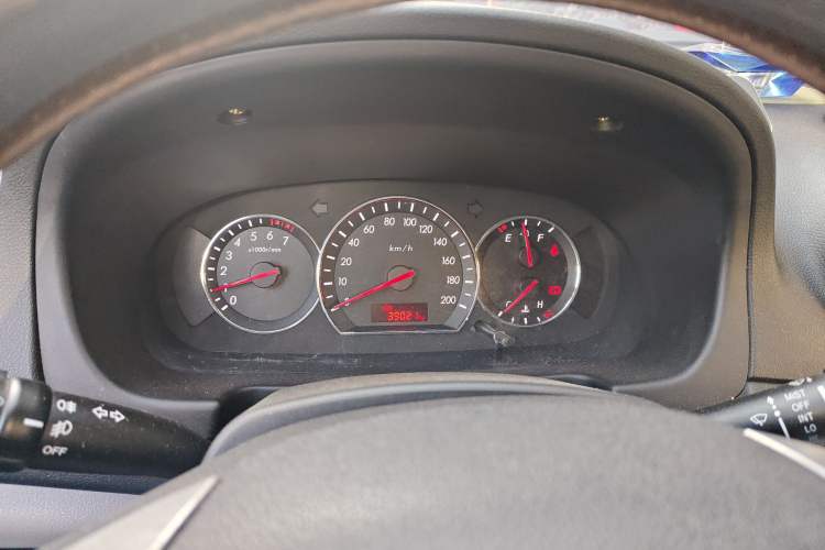 Used Changan Alsvin V3 2012 1.3L Manual Luxury Version China IV Standard