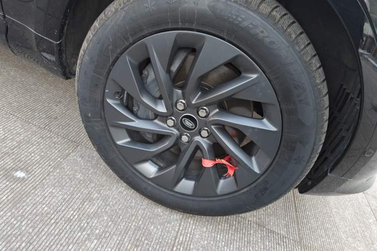 Used Land Rover Discovery 2023 360 PS R-Dynamic S
