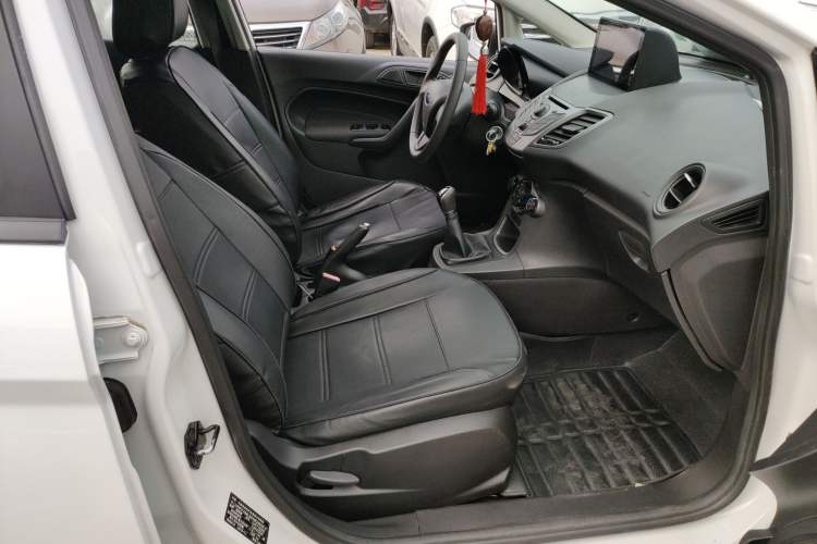 Used Ford Fiesta 2013 Hatchback 1.5L Manual Fashion Edition