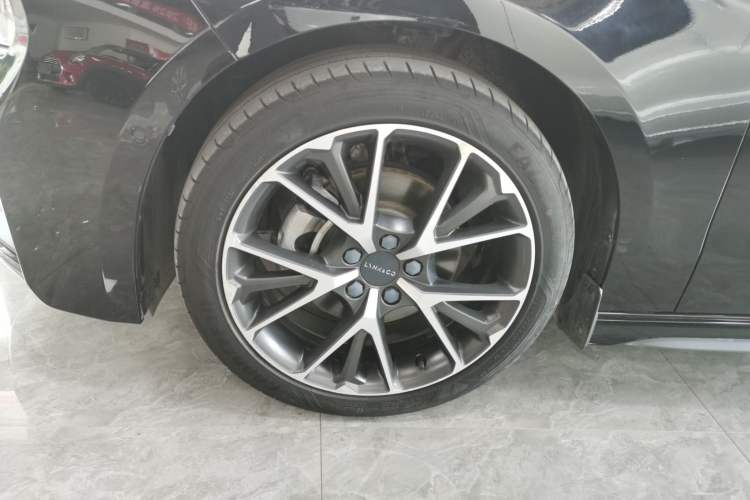 Used Lynk & Co 03 2019 1.5TD DCT JingPro Edition China VI Standard Left Front Wheel Hub