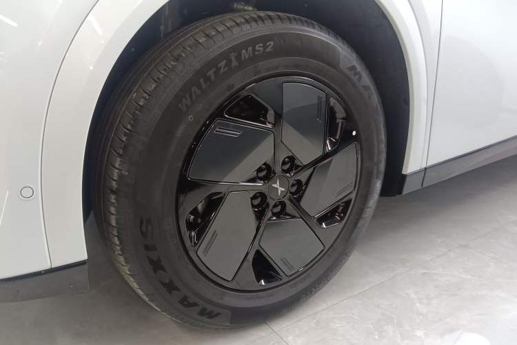 Used XPeng G6 2025 625 Long-Range Max Tech Edition Left Front Wheel Hub