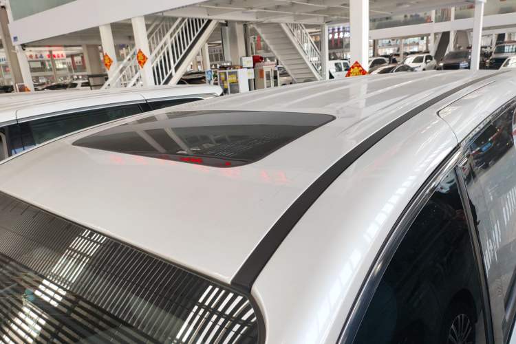 Used GAC Trumpchi M8 2023 Lingxiu Series 390T Luxury Edition Roof