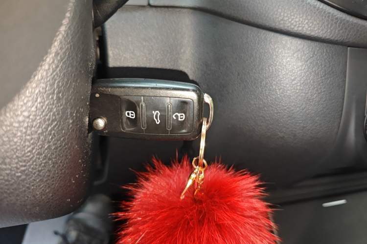 Used Volkswagen Tiguan 2015 1.8TSI Automatic Two-Wheel Drive Trend Edition Vehicle Key