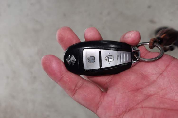 Used Suzuki Vitara S-Cross 2017 1.6L CVT Two-Wheel Drive Urban Fashion Model
