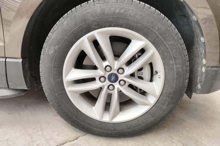 Used Ford Edge 2016 EcoBoost 245 Two-Wheel-Drive Titanium 5-Seater