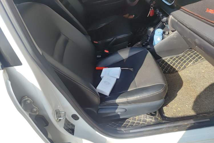 Used Toyota YARiS L Zhi Xuan 2019 1.5E CVT Dynamic Edition China VI compliant