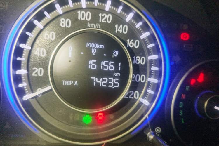 Used Honda Crider 2016 1.8L CVT Luxury Edition Odometer Close Up