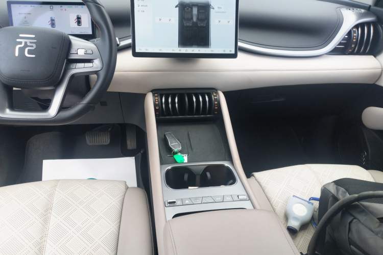 Used BYD Yuan PLUS 2025 Intelligent Driving Version 510 KM Beyond-Grade Edition Gear Lever