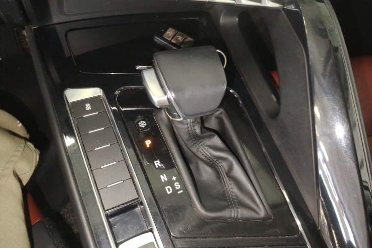 Used FORTHING T5L 2019 1.5T CVT Luxury 7-Seater
