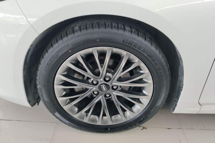 Used Bestune B70 2022 Third Generation 1.5T Automatic Enjoyment Version Left Front Wheel Hub