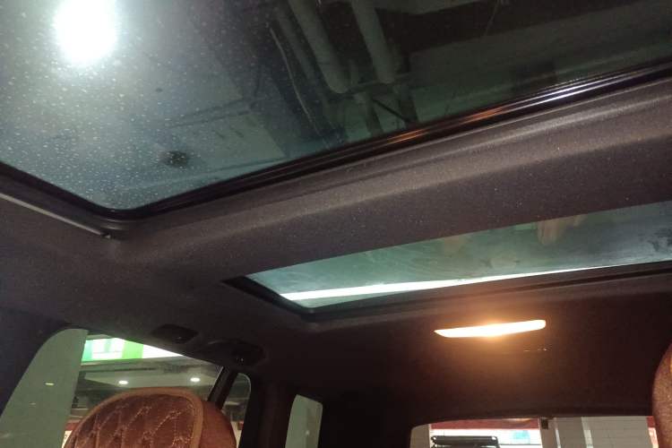 Used Mercedes-Benz GLK-Class 2014 GLK 200 Standard Model Headliner