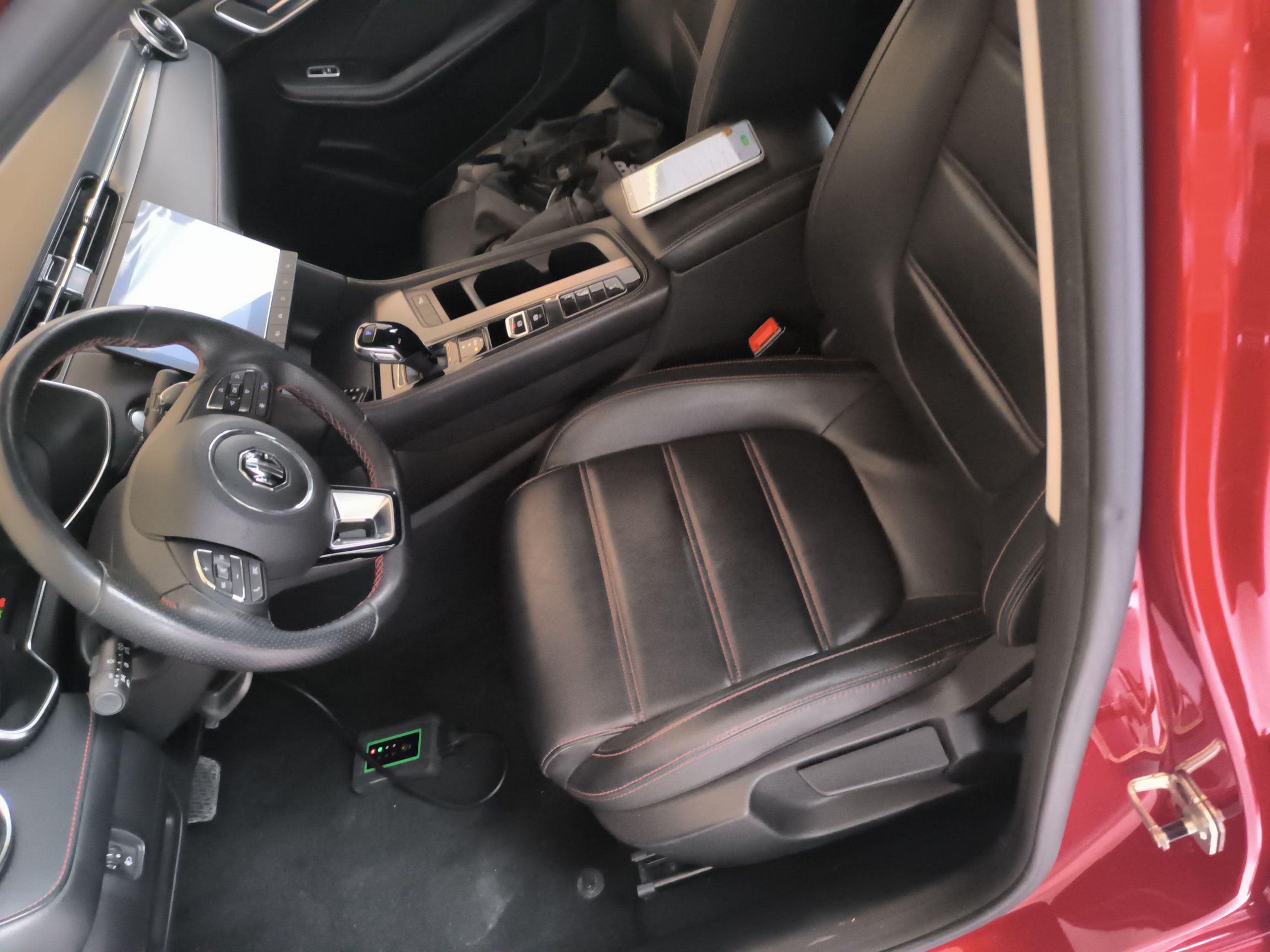 Переднее сиденье в автомобиле