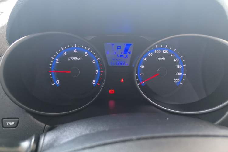 Used Hyundai ix35 2013 2.0L Automatic Two-Wheel Drive Smart GLS China IV Standard
