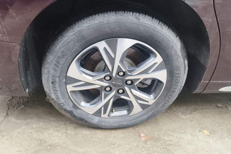 Used SAIC MAXUS G90 2022 2.0T Galaxy Seven-Seater Version
