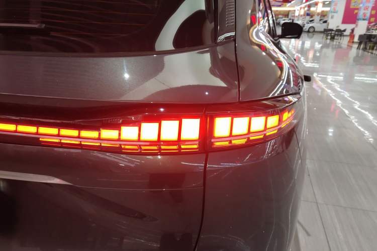 Used Changan CS75 PLUS 2025 4th Generation UItra 2.0T New Blue Whale Smart Intelligent Powertrain Version