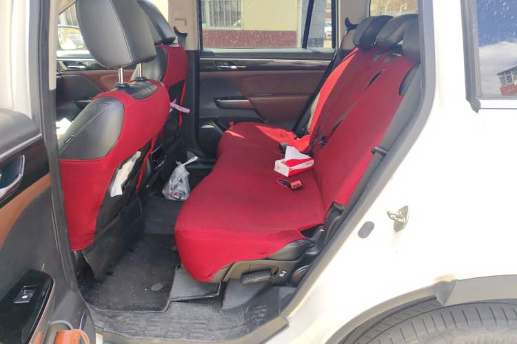 Used GAC Trumpchi GS8 2017 320T Two-Wheel Drive Luxury Smart Connectivity Version (7 Seats)