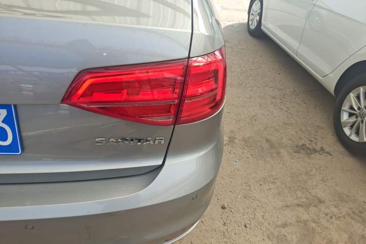 Used Volkswagen Sagitar 2018 1.6L Automatic Comfort Model Exterior 3