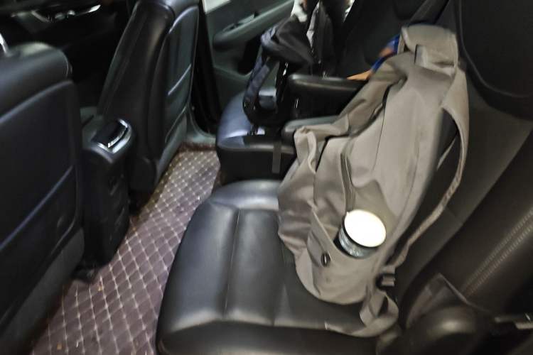 Used Cadillac XT6 2022 2.0T Six-Seater Four-Wheel-Drive Luxury Standard Edition
