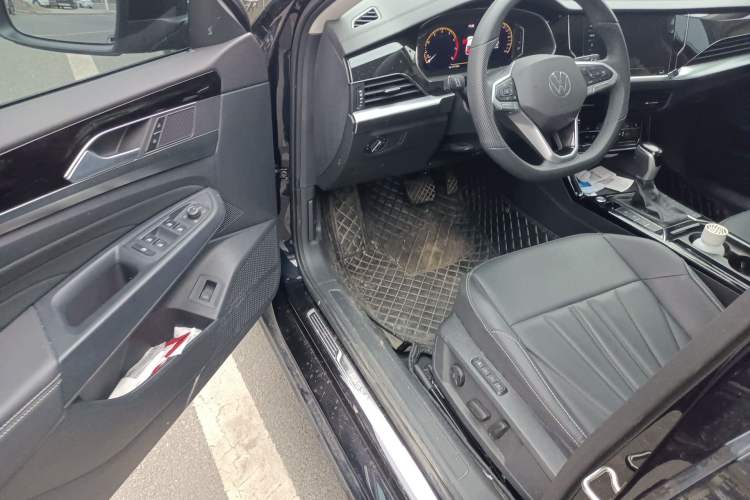 Used Volkswagen Passat 2024 330TSI Elite Edition Driver Seat