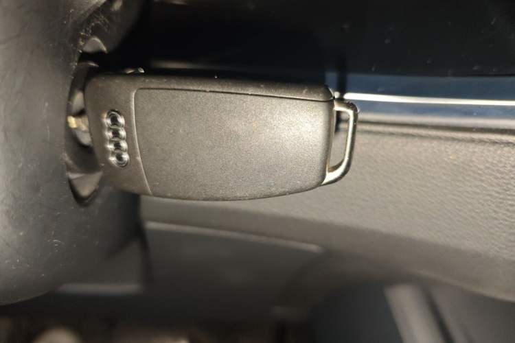 Used Audi Q3 2019 35 TFSI Advanced Dynamic Edition Vehicle Key