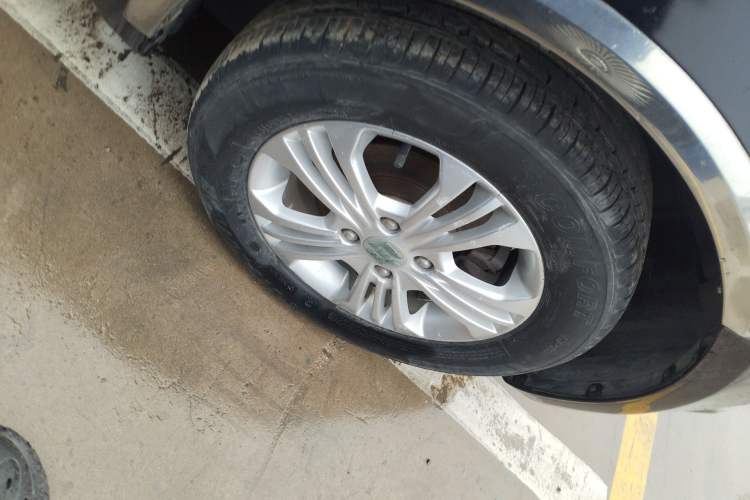 Used Suzuki Swift 2013 1.3L Manual Value Edition Right Front Wheel Hub