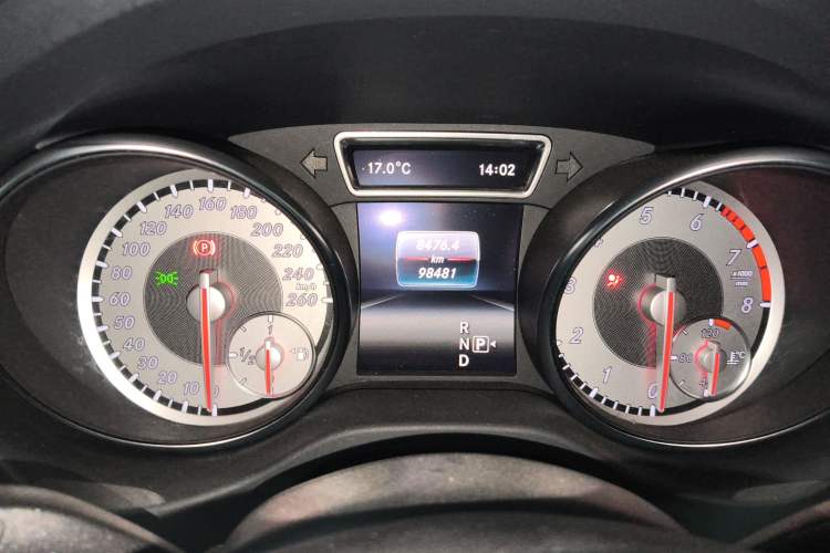 Used Mercedes-Benz GLA 2016 GLA 200 Sport Edition Instrument Cluster
