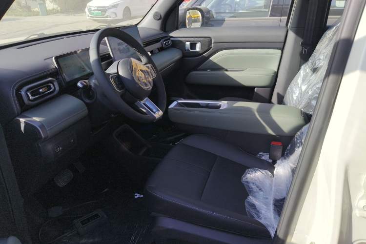 Used Baojun Spark EUV 2025 Smart Luxury Edition 5 Seats
