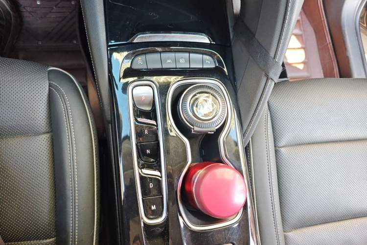 Used Buick Envision 2022 Encore S 552T Two-Wheel-Drive Luxury Model
