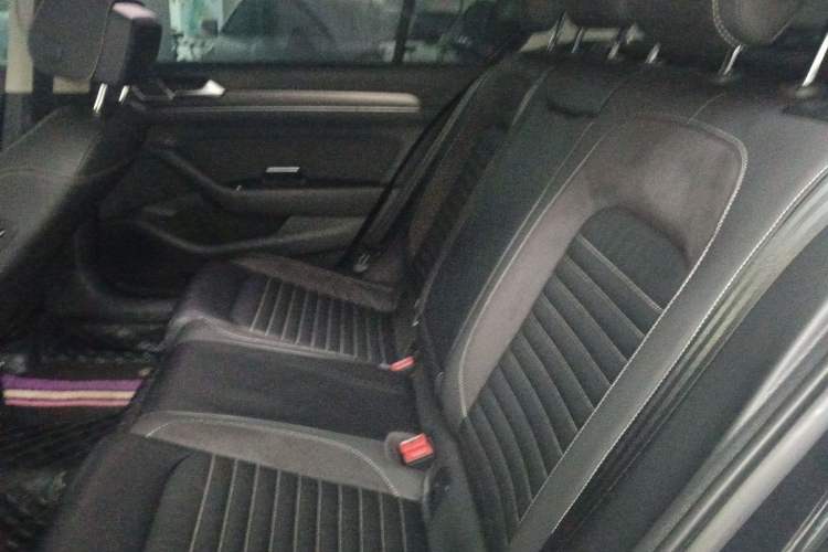 Used Volkswagen Magotan 2020 330TSI DSG Leading Model Left Rear Seat