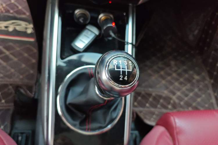 Used Zotye Domy X5 2017 Platinum Edition 1.5T Manual Luxury Model
