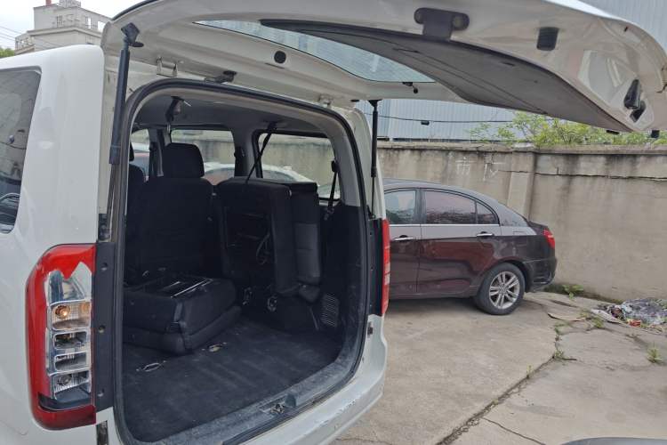 Used JAC Refine M3 2015 Maker Edition 1.6L Luxury Smart Version Trunk