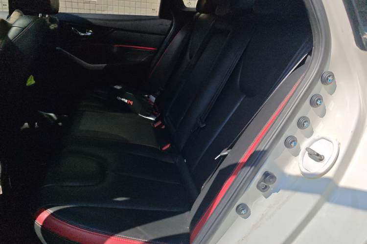 Used Venucia D60 2019 1.6L XL CVT Smart Connect Elite Edition