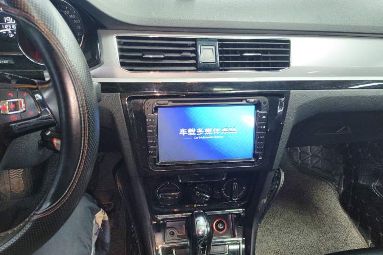 Used Volkswagen Bora 2018 1.5L Automatic Comfort Model Audio And AC Panel