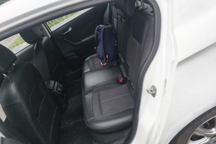 Used Qoros 3 2014 Sedan 1.6L Automatic Zhiyue Model