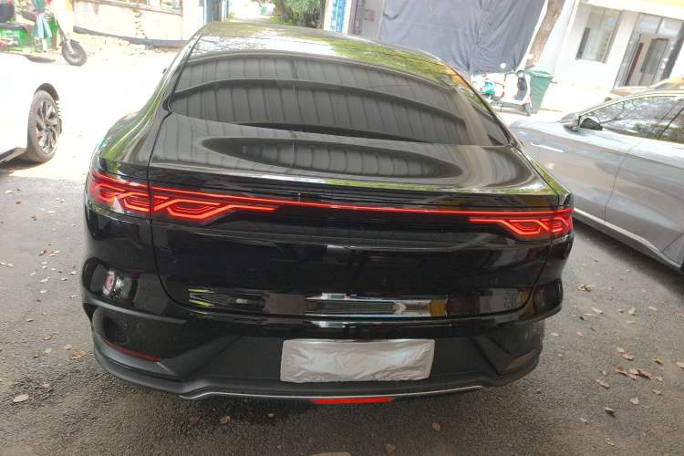 Used BYD Han 2023 EV Champion Edition 605KM Front-Drive Premium Model
